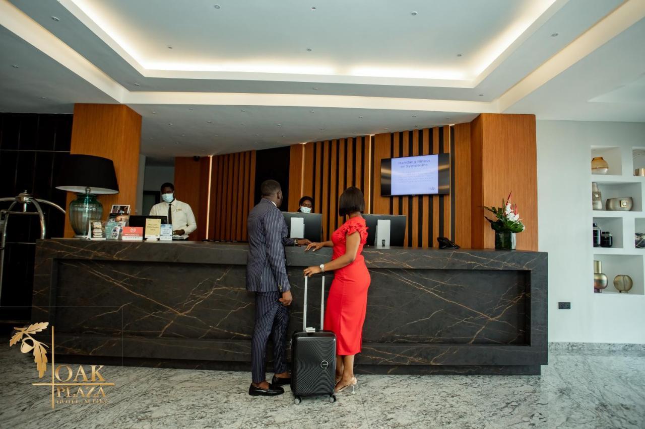 Oak Plaza Hotels East Airport Аккра Экстерьер фото